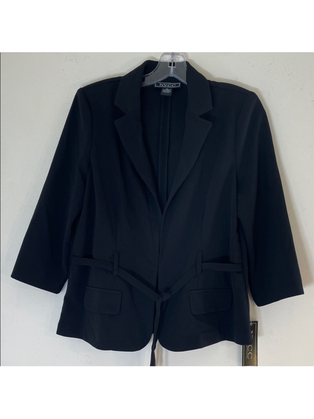 NYCC Elegant Black Belted Blazer. M. NWT.
